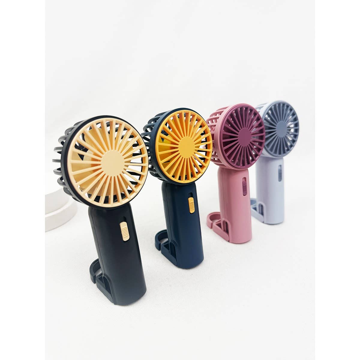 Portable Hand Fan with Pull out Stand: MIX COLOR / ONE(12)
