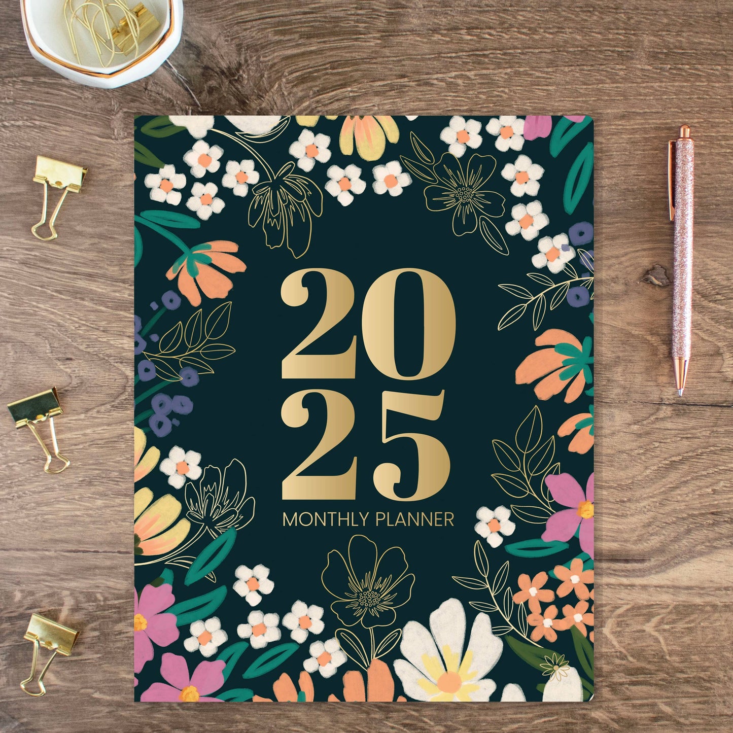 Calendar: 2025 12-Month Planner with Goal Tracking, Vision Board, & More