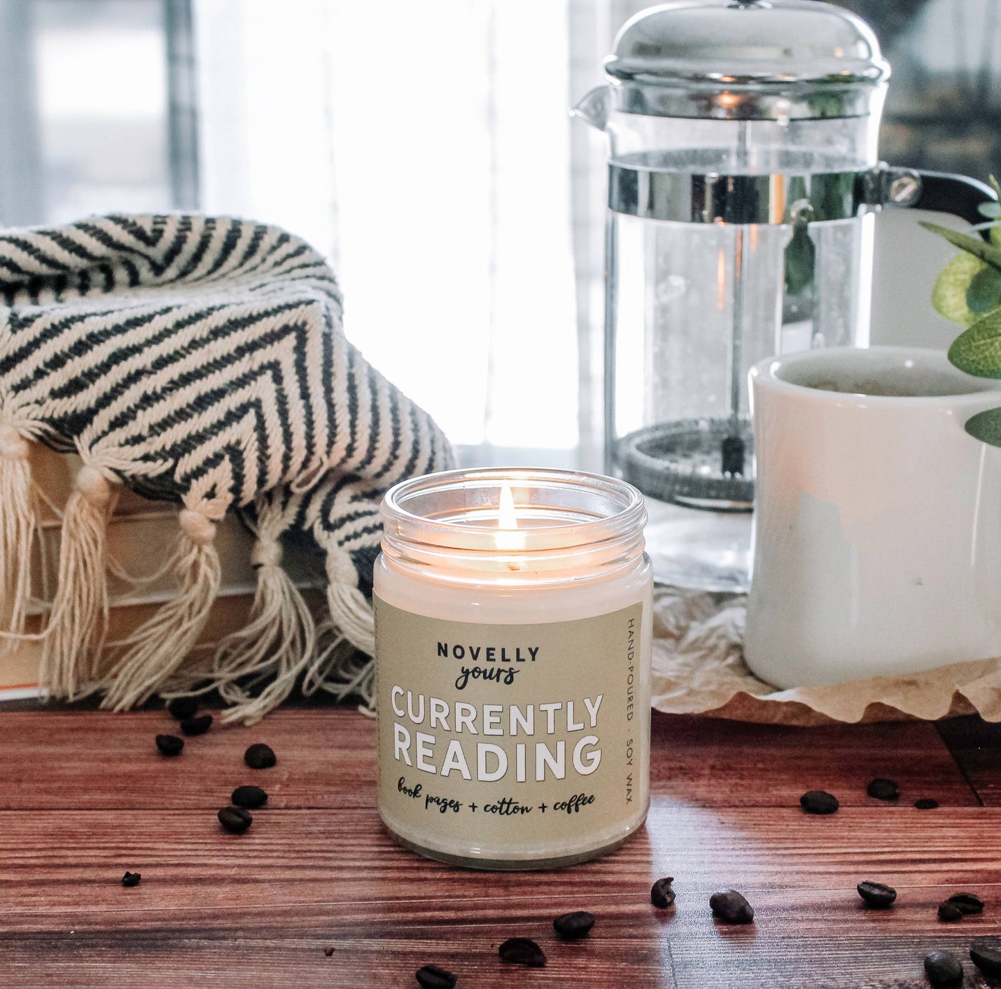 Candle, Hand-Poured Soy: Currently Reading