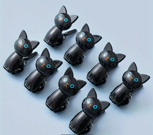 Black Cat Clip