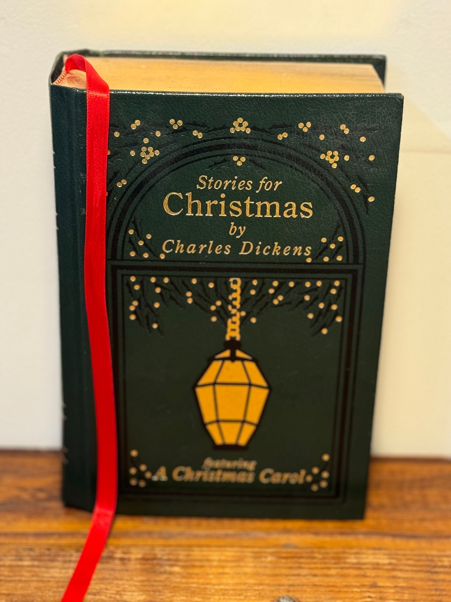 Dickens, Charles: Stories for Christmas