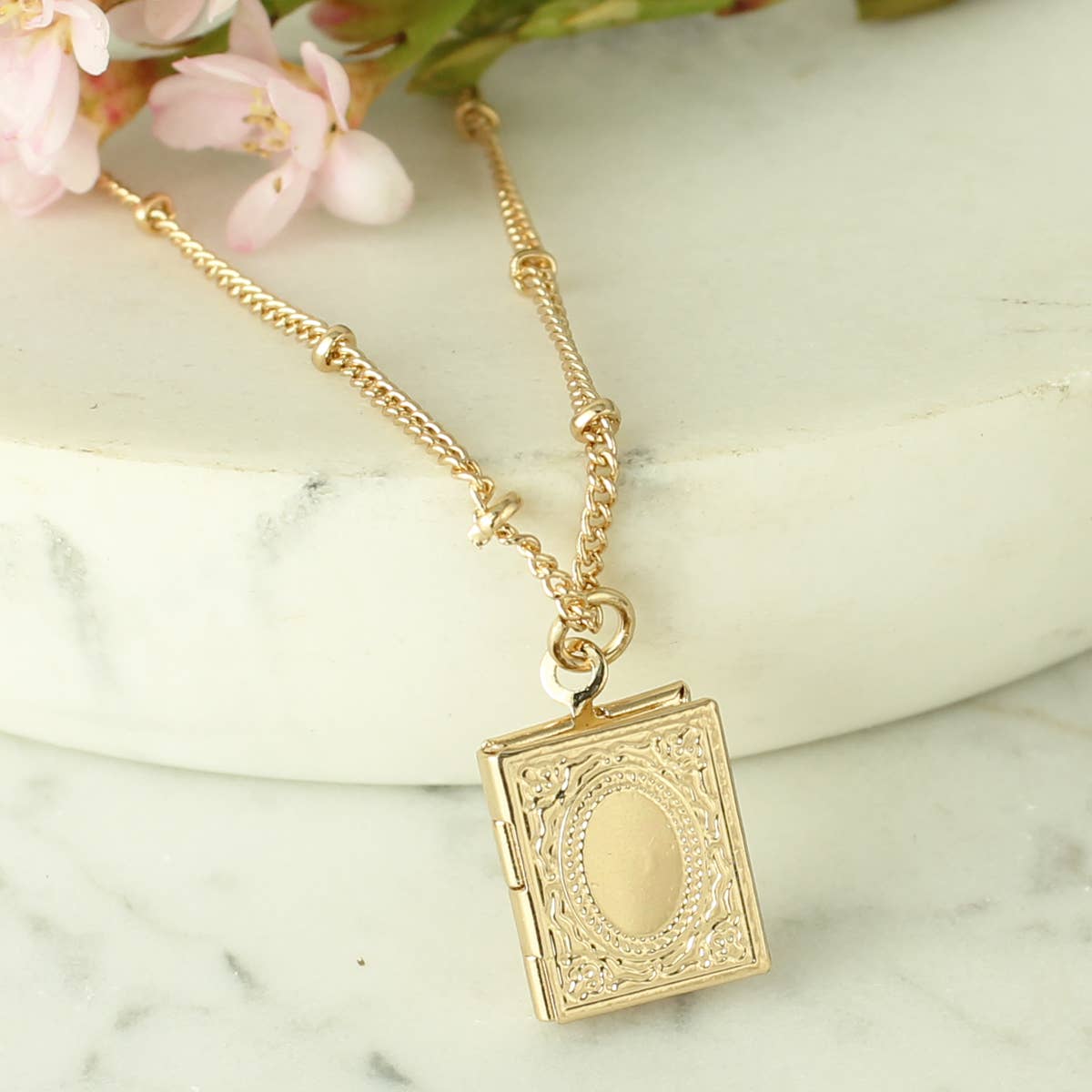 Necklace: Vintage Gold Book Locket