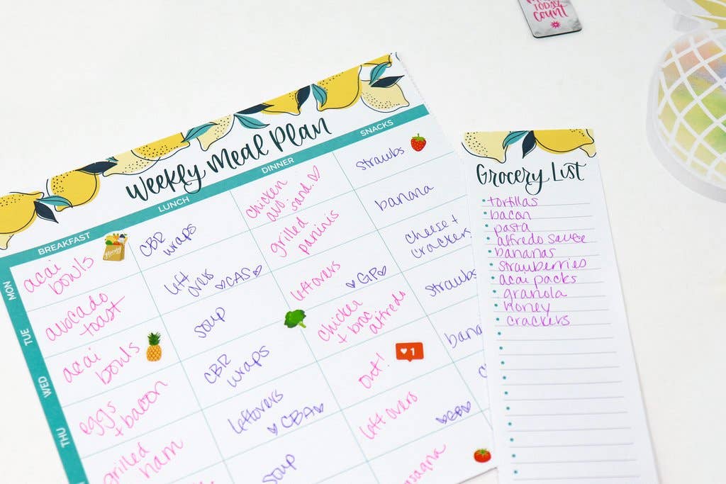 Meal Planner: Magnetic Notepad Organizer with Tear-Off Grocery List